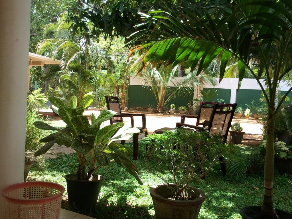 Tissa Resort Тиссамахарама Экстерьер фото