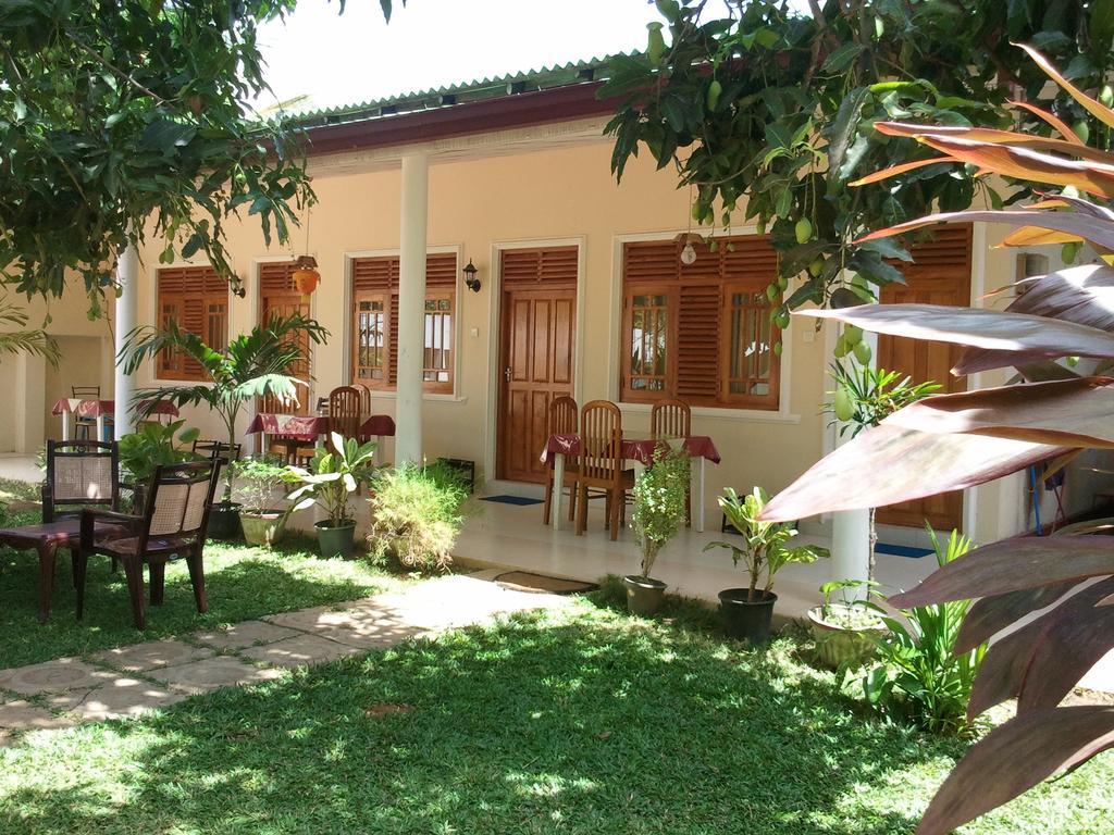 Tissa Resort Тиссамахарама Экстерьер фото