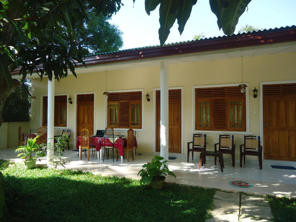 Tissa Resort Тиссамахарама Экстерьер фото